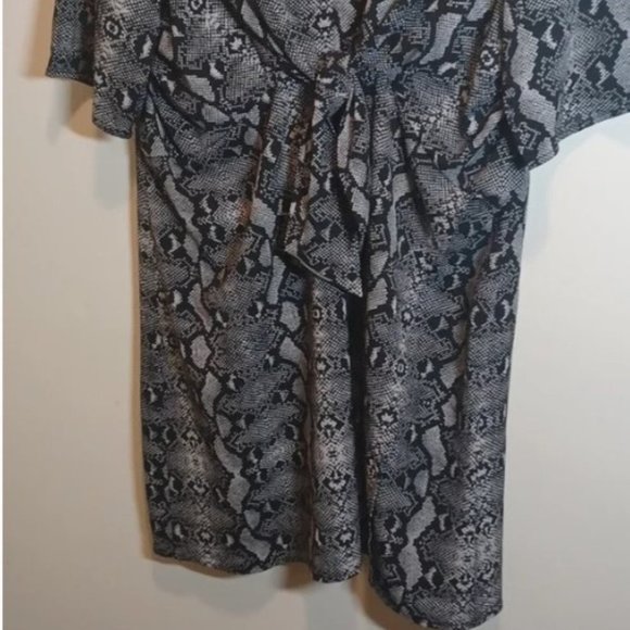 Trendsetter snake print dress - Picture 4 of 7